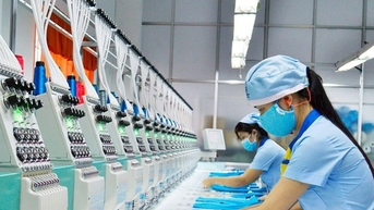 Một công ty may gần 50 năm tuổi nhận tin buồn vào cuối năm