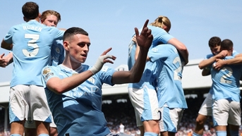 Hạ đẹp Fulham, Man City chiếm thế thượng phong trong cuộc đua vô địch Ngoại hạng Anh