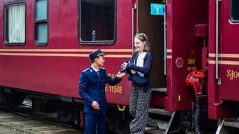Huế đón đoàn khách xuyên Việt trên chuyến tàu lửa hạng sang