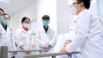 Công bố điểm sàn ngành y khoa, có trường chỉ xét thí sinh không quá 27 tuổi