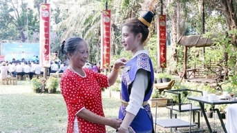 Thành phố Hồ Chí Minh tăng cường đối ngoại nhân dân, gắn kết tình cảm gia đình Việt với sinh viên Lào và Campuchia