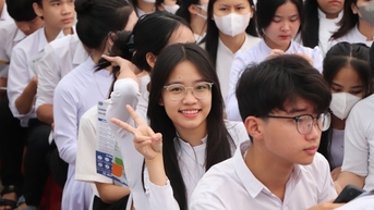 Quảng Nam chuẩn bị miễn 100% học phí cho toàn bộ học sinh trường công lập