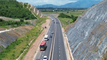 Lắp trạm cân ngăn xe quá tải vào cao tốc Vĩnh Hảo