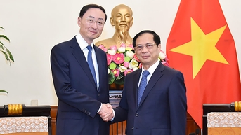 Việt Nam đề nghị Trung Quốc phối hợp kiểm soát tốt bất đồng trên biển