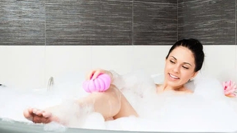 Trời lạnh, bác sĩ chỉ cách tốt nhất để tắm