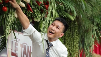Chú rể ở Bình Định làm hành động này khiến cộng đồng mạng phải thốt lên 'chưa từng thấy ai như thế'