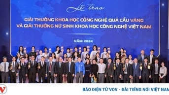 13 năm cùng giải thưởng Quả Cầu Vàng tiếp lửa đam mê