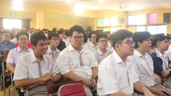 Trường THPT chuyên Lê Hồng Phong (TP.HCM) đứng đầu cả nước học sinh giỏi quốc gia