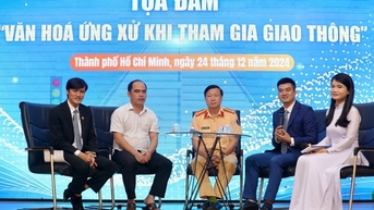 ស្តាប់អ្នកជំនាញចែករំលែកអំពី "សីលធម៌ចរាចរណ៍"
