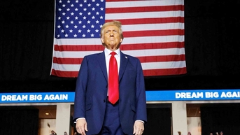 Dự báo khó khăn cho Trung Quốc từ 'bộ sậu' kinh tế đối ngoại của ông Trump