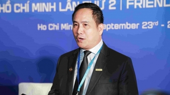 2021~2026년 전략에는 디지털과 친환경이라는 두 가지 기둥이 포함됩니다.