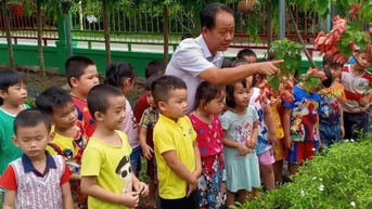បុរសជាគ្រូបង្រៀនថ្នាក់មត្តេយ្យ៖ ខ្ញុំសរសើរ!