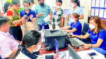 사람들이 디지털 서명을 등록하는 것을 더 편리하게 만들기 위한 정보 포털이 필요합니다.