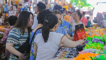 ផ្សារប្រពៃណីចំណាស់ជាងគេនៅទីក្រុង Da Nang សម្បូរទៅដោយអ្នកទេសចរ