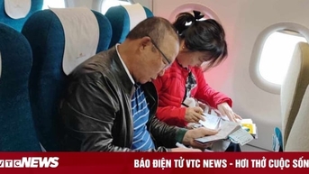 Ông Park Hang Seo sang Lào xem HLV Kim Sang-sik trổ tài