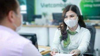 Lãi suất Vietcombank mới cập nhật, gửi 300 triệu đồng nhận lãi bao nhiêu?