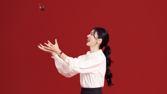 Giản đơn nhưng sang xịn khi lên đồ mùa đông với áo và chân váy