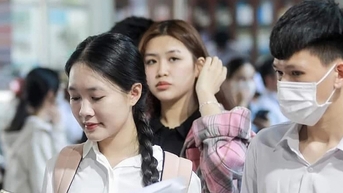 Các trường đại học ủng hộ hơn 1,2 tỉ cho học bổng Tiếp sức đến trường