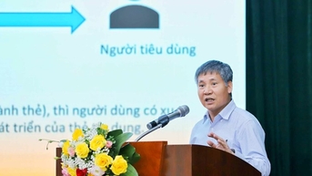 Minh bạch phí và lãi suất để người dân không còn e ngại với thẻ tín dụng