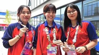 Bộ sưu tập độc đáo của dàn 'hot girl' bắn súng Việt Nam