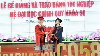 Gần 50% sinh viên Học viện Tài chính tốt nghiệp loại giỏi, xuất sắc