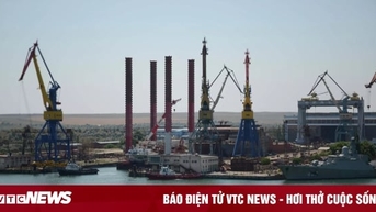 Tên lửa hành trình Ukraine tấn công dồn dập nhà máy đóng tàu ở bán đảo Crimea