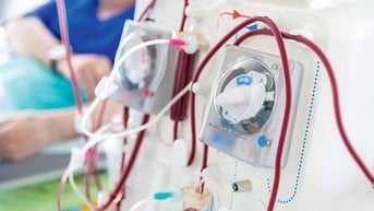 Người đàn ông 61 tuổi phải chạy thận suốt đời chỉ vì mắc sai lầm này khi ăn rau