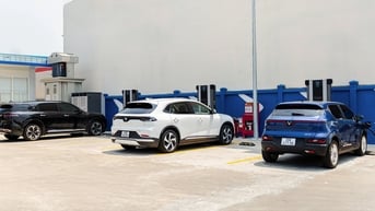 Chiến lược mới của tỉ phú Phạm Nhật Vượng: nhượng quyền trạm sạc xe điện