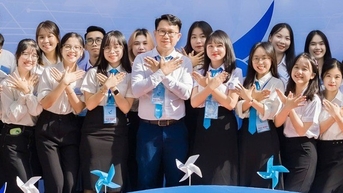 Tiến sĩ trẻ tạo nhiều sân chơi bổ ích sinh viên