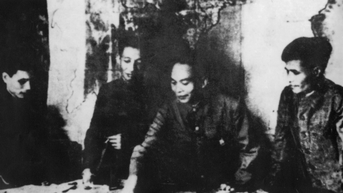 Võ Nguyên Giáp - người được lịch sử chọn và Chủ tịch Hồ Chí Minh 'trao toàn quyền'