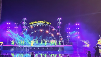 Rực rỡ vẻ đẹp thiên nhiên