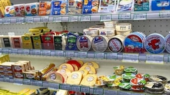 Trung Quốc "ra đòn" mới, căng thẳng với EU đã tiến đến sản phẩm sữa