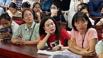 Vụ trường chưa tuyển sinh đã hết chỗ: Phòng GD-ĐT thông báo hướng tiếp nhận hơn 500 đơn nguyện vọng