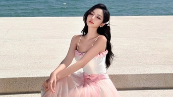 Trang phục đính nơ điểm tô nét xinh xắn, ngọt ngào cho hình ảnh nàng thơ