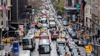 Thành phố New York bắt đầu tính phí tắc đường bất chấp sự phản đối
