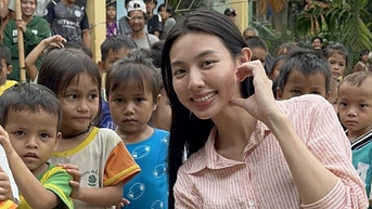 Sau khu vui chơi cho bệnh nhi, hoa hậu Thùy Tiên tiếp tục mang điện đến vùng cao