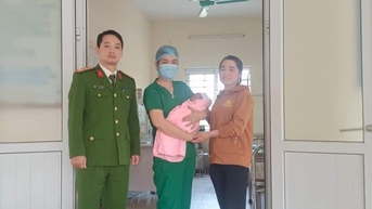 ស្វែងរកសាច់ញាតិរបស់ទារកទើបនឹងកើតដែលត្រូវគេបោះបង់ចោល នៅប៉ុស្តិ៍យាមទំនប់