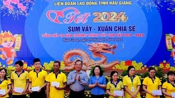 Công đoàn Hậu Giang tích cực chăm lo để đoàn viên đều có Tết