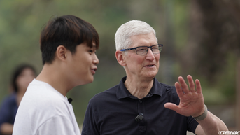 Chàng trai Việt dẫn Tim Cook đi dạo Hồ Gươm là ai?