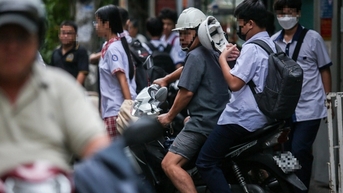 Phụ huynh chi bao nhiêu tiền cho con đi học thêm?