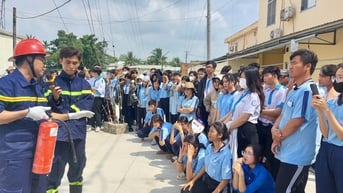 Tuyên truyền công tác phòng cháy, chữa cháy cho học sinh