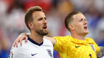 Harry Kane họp riêng với cầu thủ Anh, đáp trả gay gắt các huyền thoại ‘Tam sư’