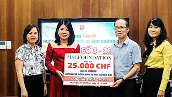 មូលនិធិ MSC បរិច្ចាគជាង 700 លានដុង ដោយសង្ឃឹមថា ប្រជាជននៅតំបន់រងគ្រោះដោយទឹកជំនន់នឹងធ្វើឱ្យជីវិតរបស់ពួកគេមានស្ថេរភាពក្នុងពេលឆាប់ៗនេះ។