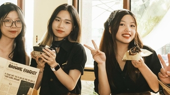 ជាម្ចាស់ហាង F&B ចំនួនពីរនៅអាយុ 23 ឆ្នាំ។