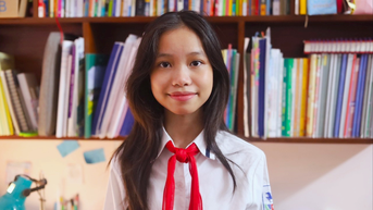 Nữ sinh 13 tuổi đạt 8.5 IELTS, thi học sinh giỏi vượt cấp