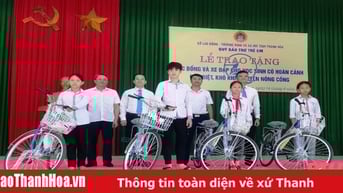 Trao tặng học bổng và xe đạp cho trẻ em có hoàn cảnh đặc biệt khó khăn tại huyện Nông Cống.