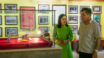 Khai mạc triển lãm "Quảng Bình hào khí 420 năm"