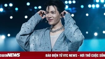 Sau 2 đêm concert 'Anh trai say hi' ở Hà Nội, Anh Tú tặng fan món quà bất ngờ