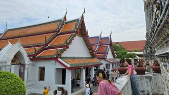 ហេតុអ្វីជើងហោះហើរចិនរាប់ពាន់ជើងទៅថៃត្រូវលុបចោល?