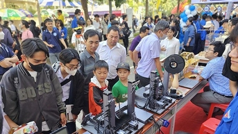 វគ្គបទពិសោធន៍ឧស្សាហកម្មដ៏គួរឱ្យរំភើប